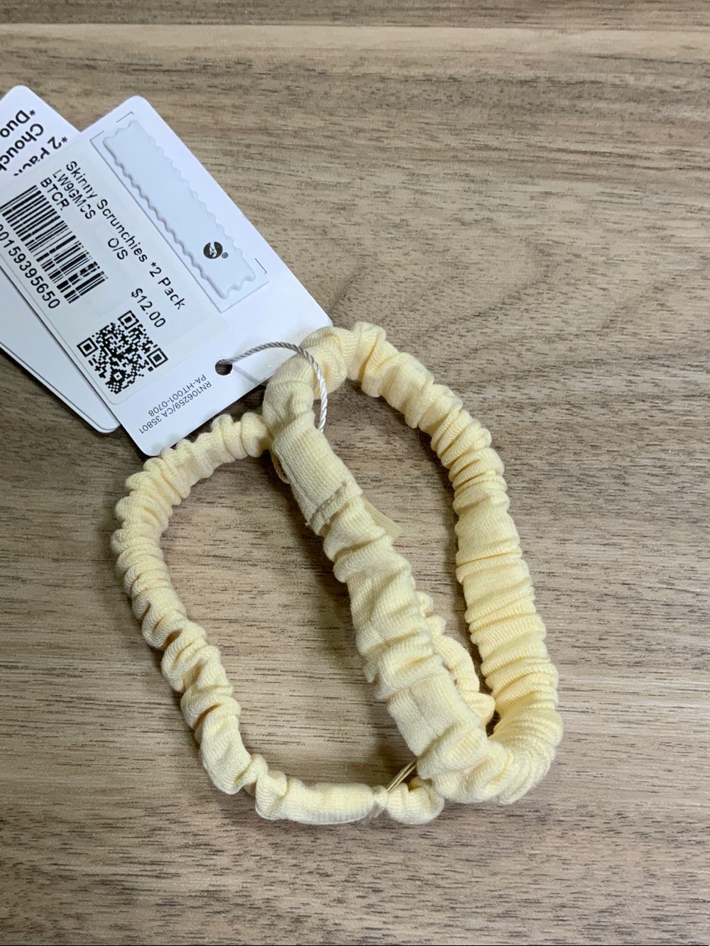 lululemon athletica Pale Yellow Scrunchie Set